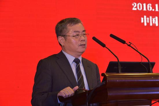 中国社会科学院学部委员李扬