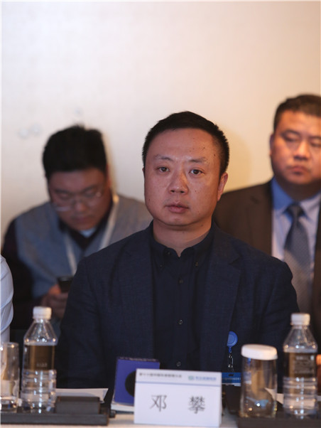 掌趣科技董事长邓攀