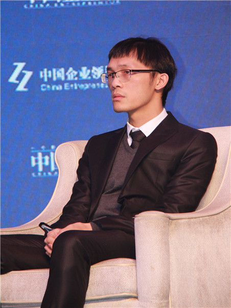 领袖年会"于12月10-11日在北京举行,懂球帝创始人,ceo陈聪出席并发言