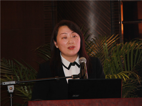 中国新供给经济学50人论坛副秘书长、国家行政学院经济学部教授、博士生导师冯俏彬