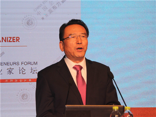 宁夏回族自治区人民政府副秘书长薛刚