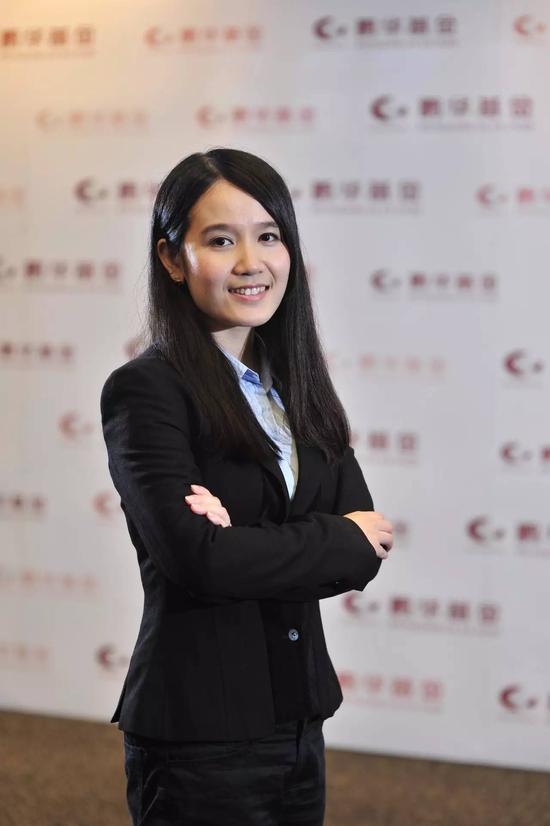 蒋鑫女士,国籍中国,经济学硕士,7年金融证券从业经验.