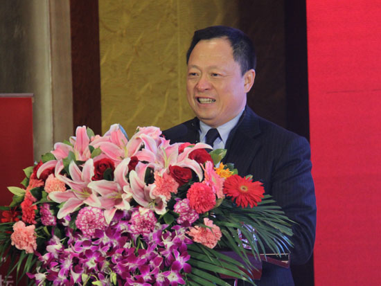 王俊峰:律师是绿色天使 提倡法律服务