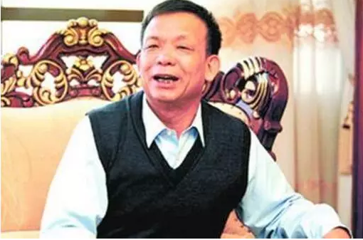 信义玻璃李贤义建立全球第三大玻璃王国曹德旺最强对手