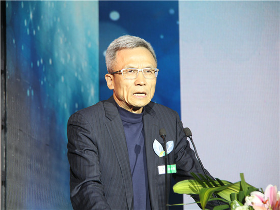 阿拉善SEE基金会理事长、中欧国际工商学院经济学与金融学教授许小年