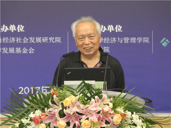 中国社会科学院经济研究所研究员张曙光