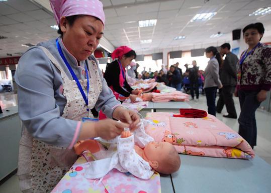 王一鸣：服务业发展进入全面跃升关键期