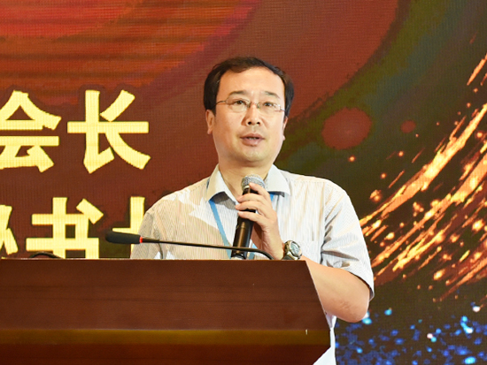 中国再生资源回收利用协会副会长兼秘书长潘永刚