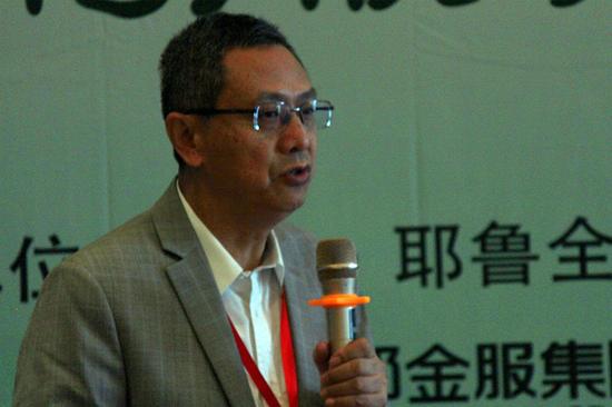 华夏新供给经济学研究院院长、中国财政科学研究院研究员贾康