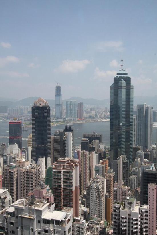 中环中心创下香港最高价单一物业成交个案.