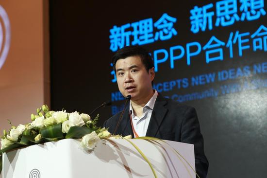 工业和信息化部信息化和软件服务业司副司长李冠宇
