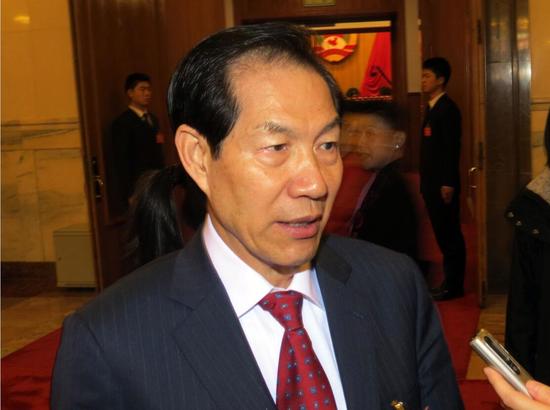 【香港商报网讯】记者曾浩荣报道:久闻楼梯响的中环"中环中心"天价