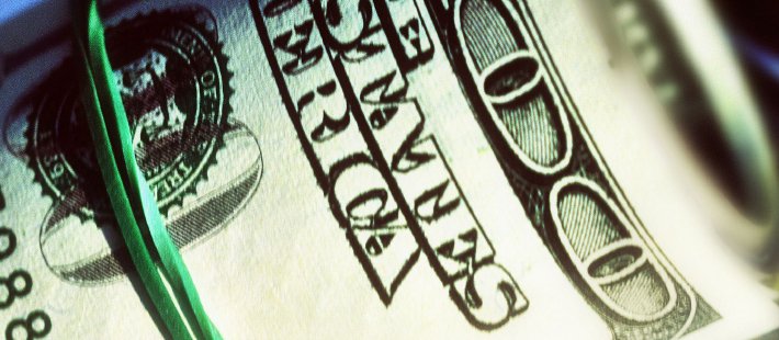 管涛：美元暴跌无关“抛售美国”交易