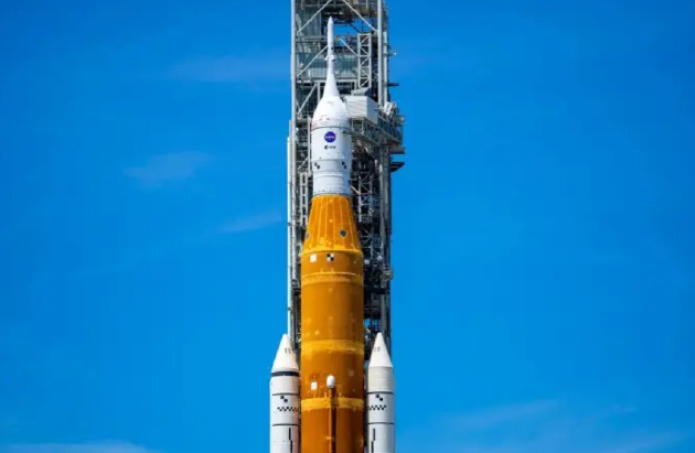 “液氢”NASA登月火箭加氢试验再遭液氢泄漏，发射日期仍不明