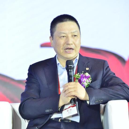 图为信泰人寿总裁谭宁