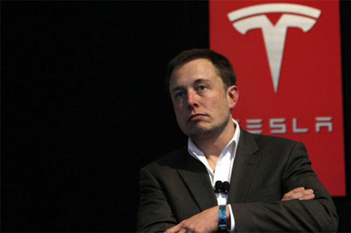 特斯拉事故频发遭五部门约谈 马斯克自曝“别在生产旺季购买”