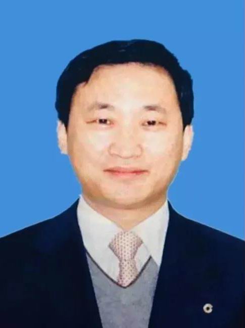 中信银行哈尔滨分行原党委书记、行长于成信被双开