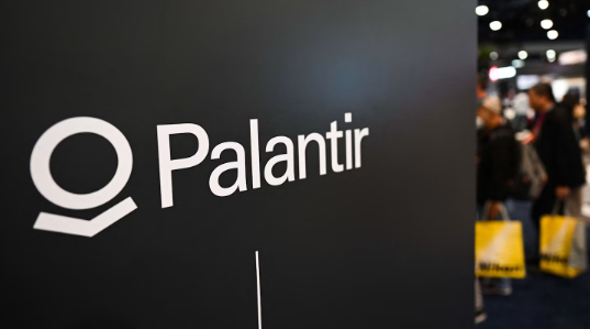 Palantir predicts that demand for its AI software from American companies will continue to rise