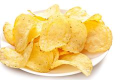 盐津铺子：公司烘焙薯片产品完全符合国家标准