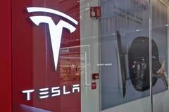 伟巴斯特发声明：与上海车展特斯拉维权车主无关联