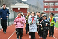 中共中央、国务院：到2025年积极生育支持政策体系基本建立