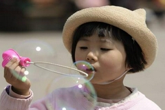 国家卫健委：规范人类辅助生殖技术应用 加强技术服务监管