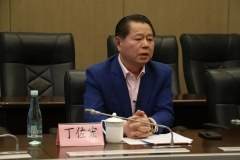 全国政协委员丁佐宏：酒水行业表象繁荣背后暗藏危机 可利用税务工具给“高价酒”降温