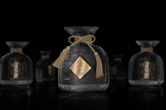 快讯：1-2月业绩超预期 酒鬼酒开盘触及涨停