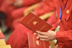 总理记者会：对新增就业人员要给予培训等多方面的支持举措