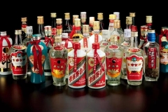 快讯：白酒股明显走低 舍得酒业跌近7%