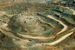 快讯：稀土永磁板块震荡走低 立中集团跌超10%