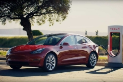 特斯拉Model 3、Y大降价！车主集体上门维权 有销售已被打