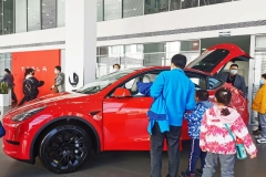 特斯拉降价，客服：下订未交付的车主可享受低价