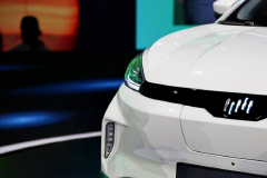 威马被曝财务问题严重，高管主动降薪50%，基层工资只发七成