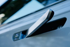 与“蔚小理”的步调不一致，威马掉队了吗？