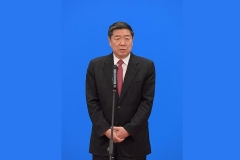 何立峰：着力构建高水平社会主义市场经济体制，让国企敢干、民企敢闯、外企敢投