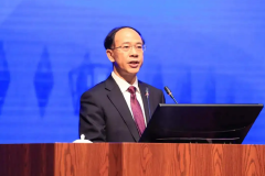 中央财经委员会办公室副主任尹艳林：要准确把握明年经济工作的重点方向