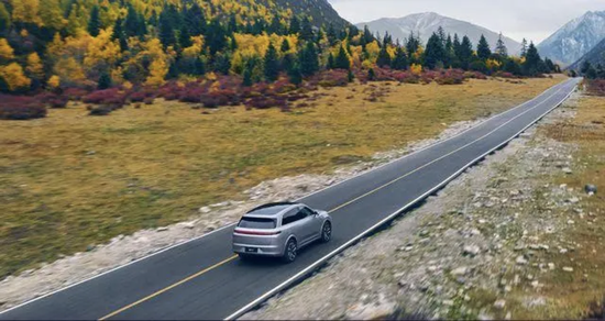 理想L7价格下探至31.98万 特斯拉、蔚来、问界谁更慌？