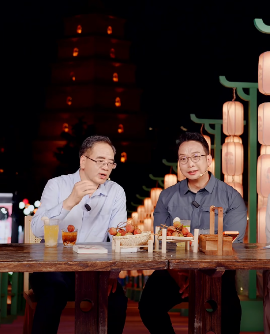 格力CMO连播11小时展示保鲜绝活，深度解读冰箱异味危害