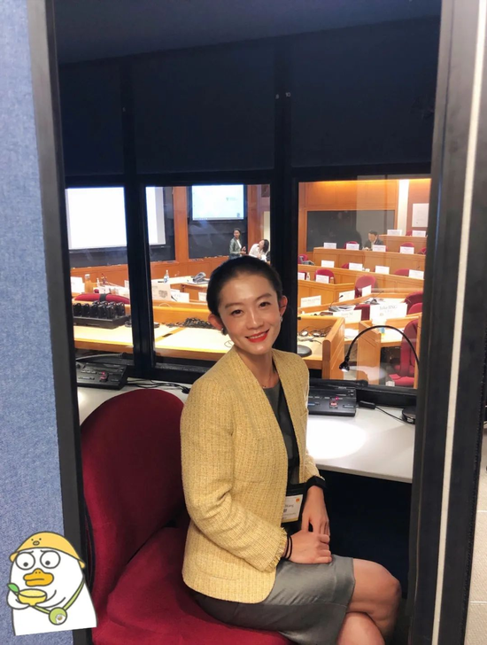 同传王喆:同传那种想摸摸不到难以驯服的野性把我征服_新浪财经_新浪