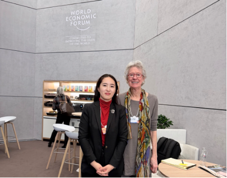 对话美国社会学家霍克希尔德：AI时代，为什么企业必须学会管理情绪