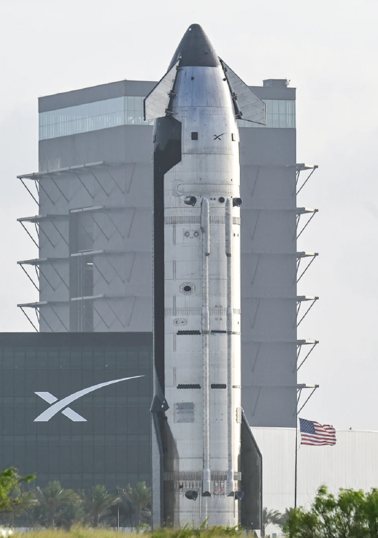 星舰第13次试飞在即 SpaceX股价承压下行
