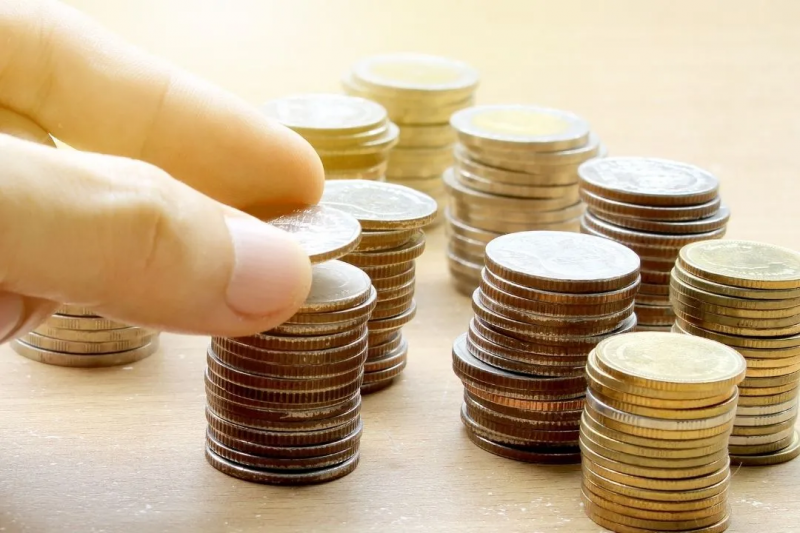 银保监会再谈村镇银行事件：将陆续启动5万元以上客户垫付工作