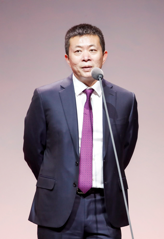 曹国伟:互联网已成基础设施 将帮助传统企业提升效率