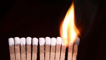 东方金钰陷债务纠纷引连锁反应