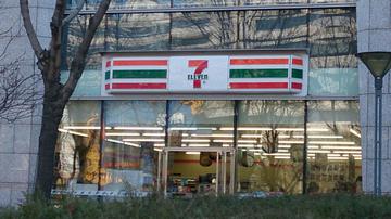 韩国711总部贴禁止中国人出入