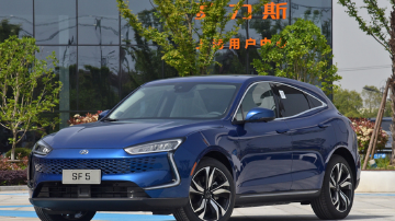 赛力斯的问界汽车，却只谈华为