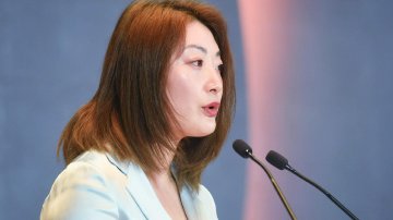 宗馥莉换“心腹”