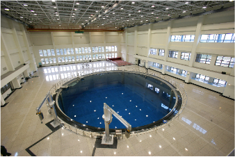 中国航天员中心的中性浮力水槽