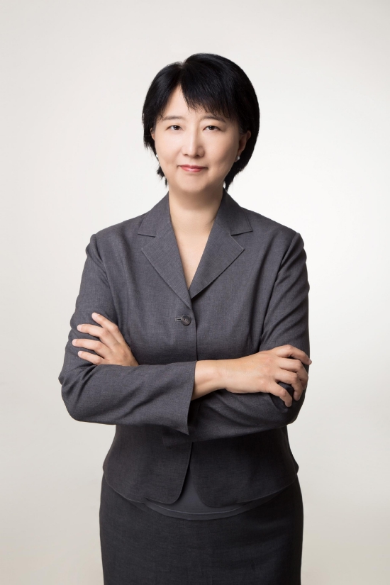 “摩根士丹利华鑫基金总经理王鸿嫔:以长期业绩为尺、价值投资为轴，推动市场可持续发展